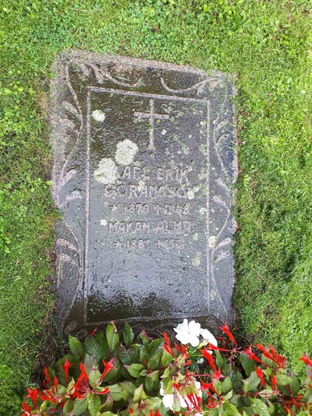 Grave number: NK F G    85