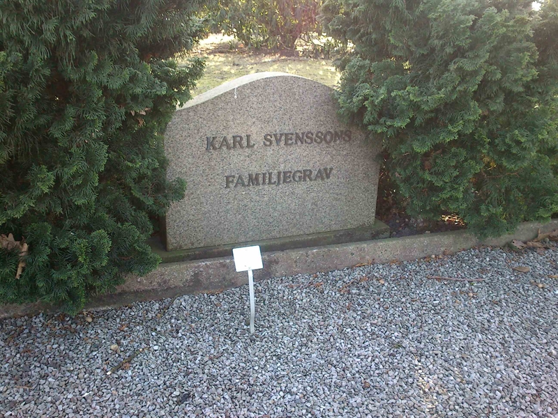 Grave number: Kg XIII    24