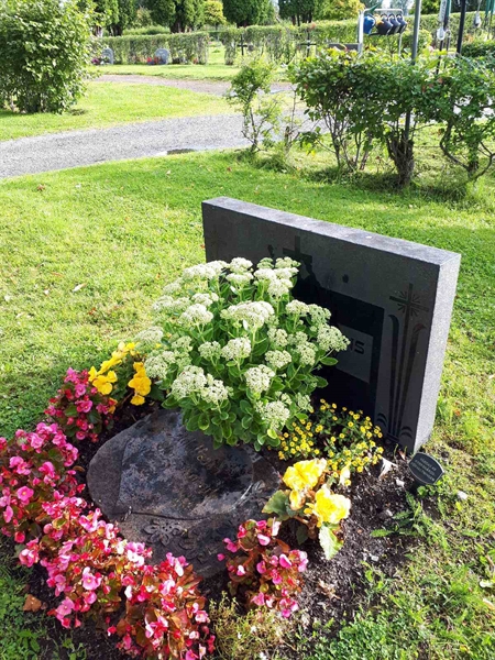 Gravnummer: GK F 4   324