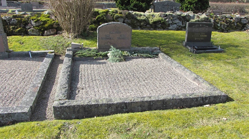 Grave number: HJ  1601, 1602