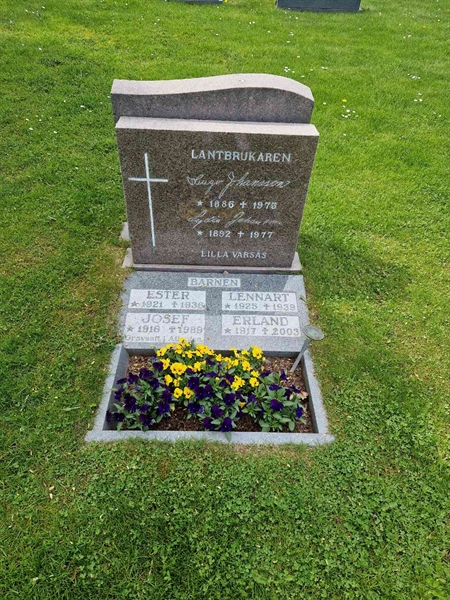 Grave number: 04 A  114, 115