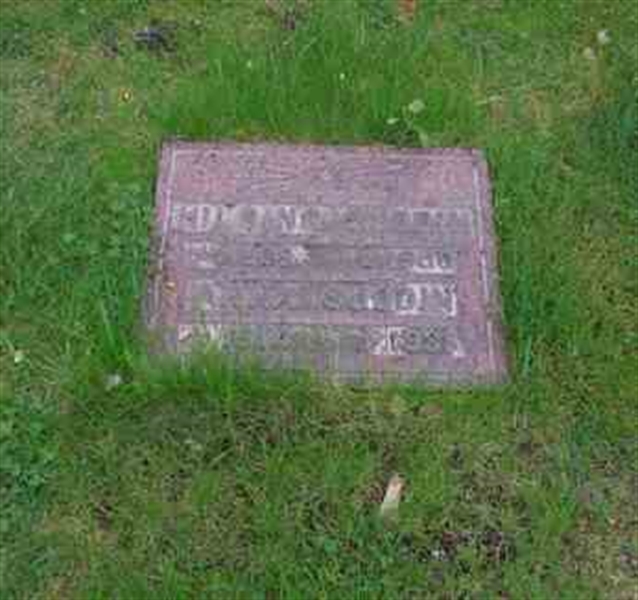 Grave number: SN HU    13