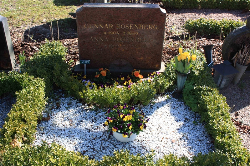 Grave number: Ö U02    23