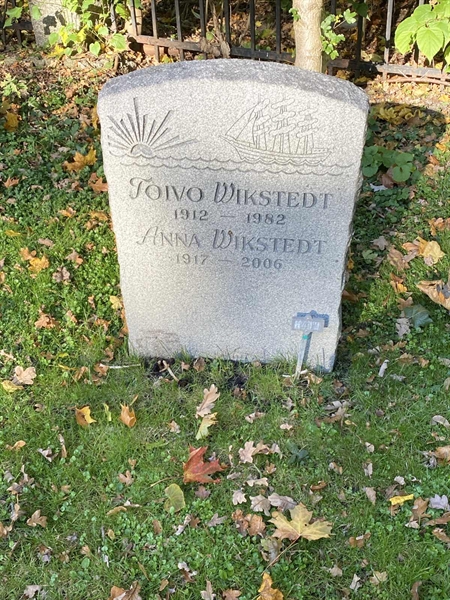 Grave number: 1 H   411