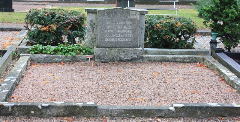 Grave number: Ö 20i    99, 100