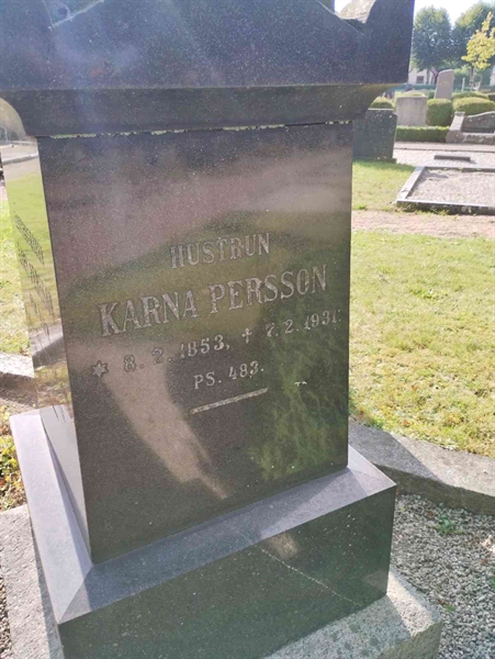 Grave number: NÅ 12     7, 8