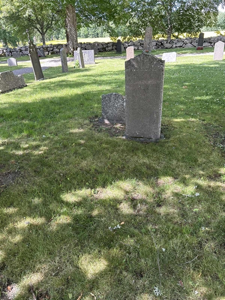 Grave number: 2 G  699-700