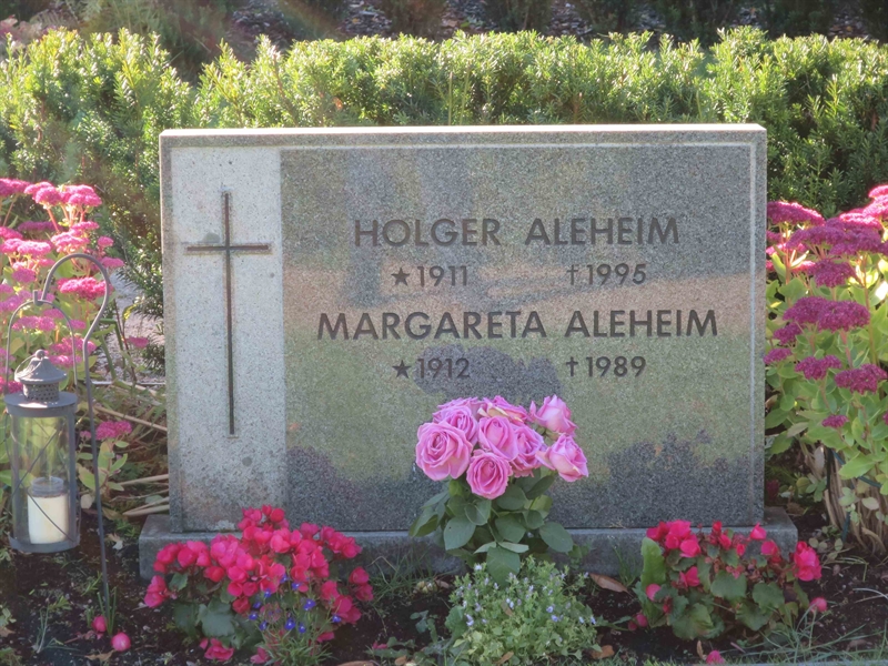 Grave number: HÖB 55    26