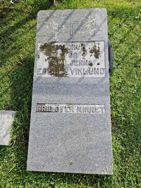 Grave number: 1 03B   3:1