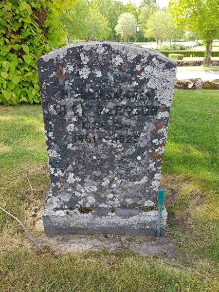 Grave number: kö 01 01    14