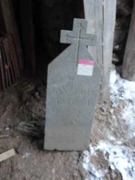Grave number: 1 DA   771, 772