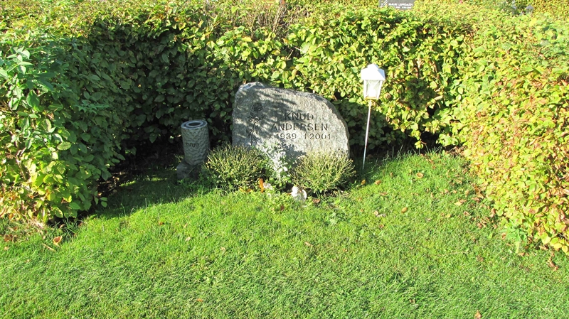 Grave number: HN BJÖRK    85, 86