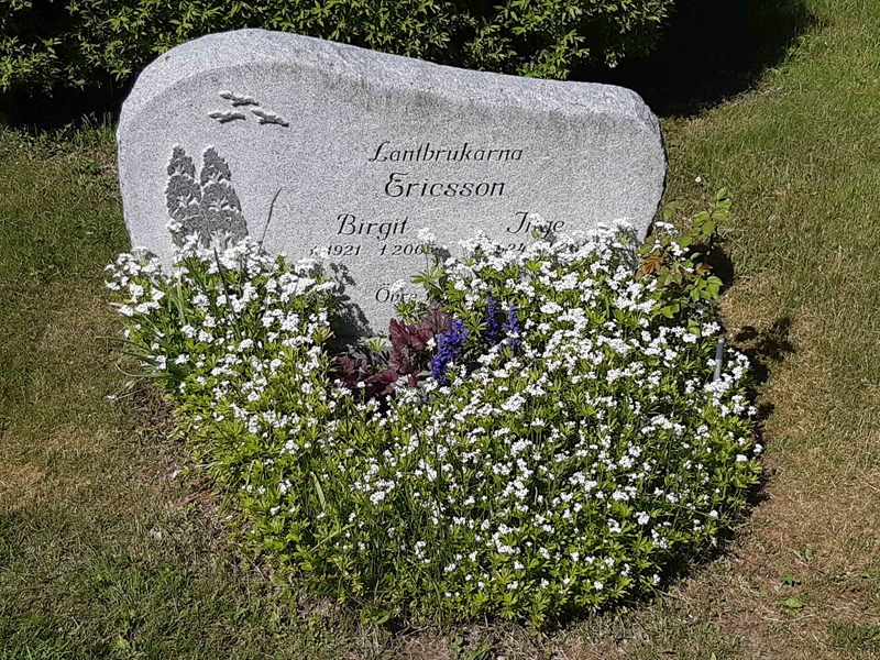 Grave number: KA 20  1334