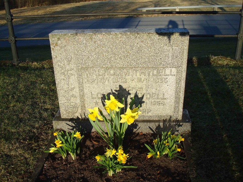 Grave number: KU 04    19, 20