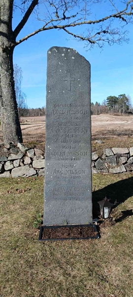 Grave number: 3 Ga Nm    19-21