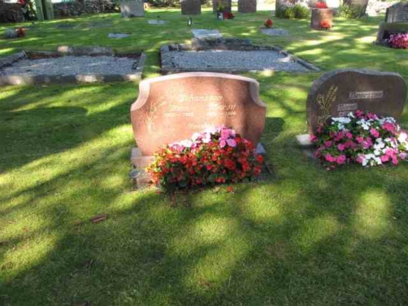 Grave number: ÅS G G G   120, 121