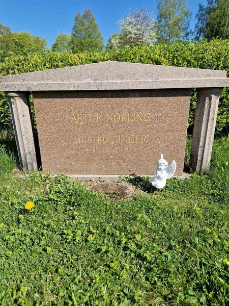 Grave number: 501 25 5116-5117