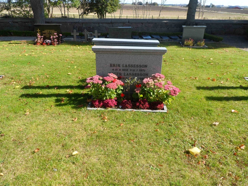 Grave number: SK K    53, 54