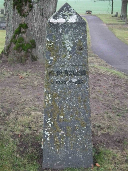 Grave number: 1 C 10    39
