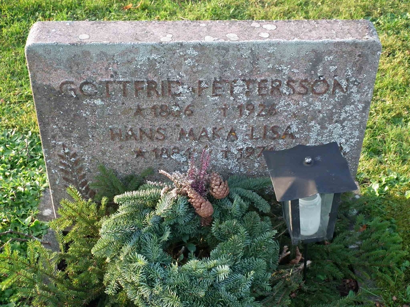Grave number: 1 D 3     9