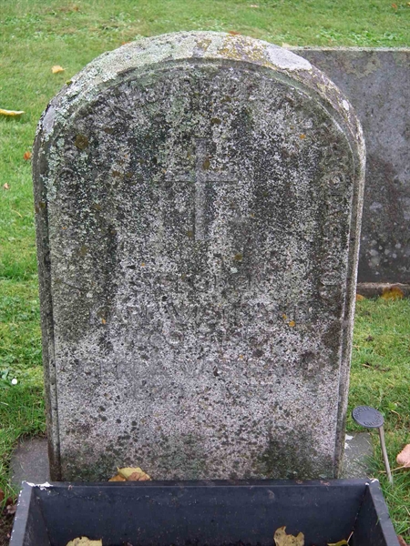 Grave number: 1 B 7    33-34