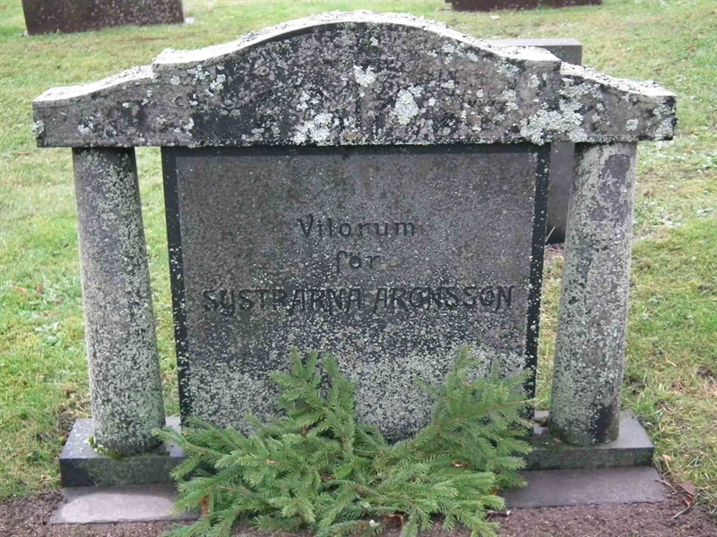Grave number: 1 C 9     2-3