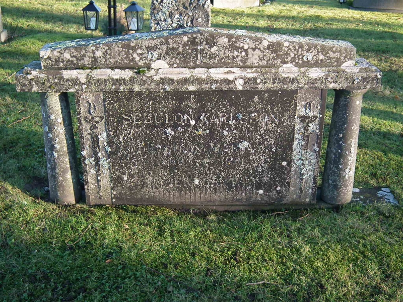 Grave number: 1 D 9    10-11
