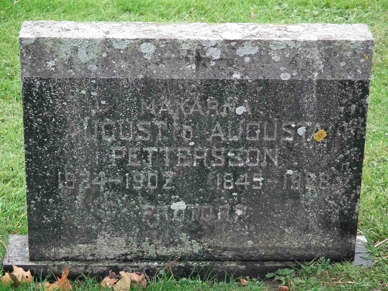 Grave number: 1 B 8    24-25