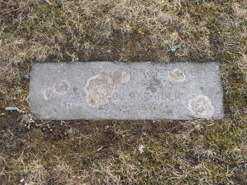 Grave number: 1 D 13     8-9