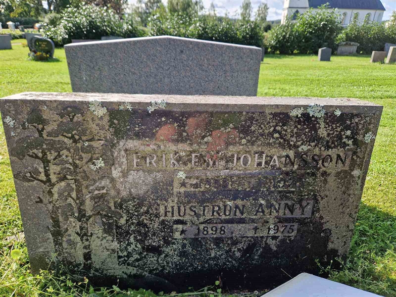 Grave number: 451 19 47