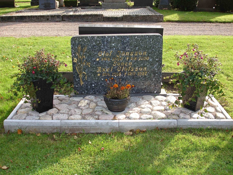 Grave number: HK B   228, 229