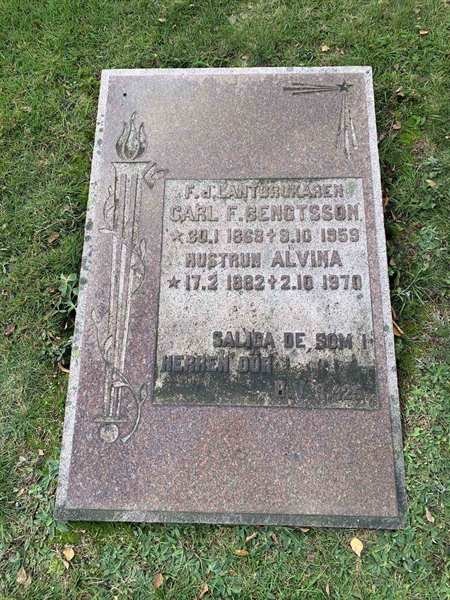 Grave number: VK B   134, 135