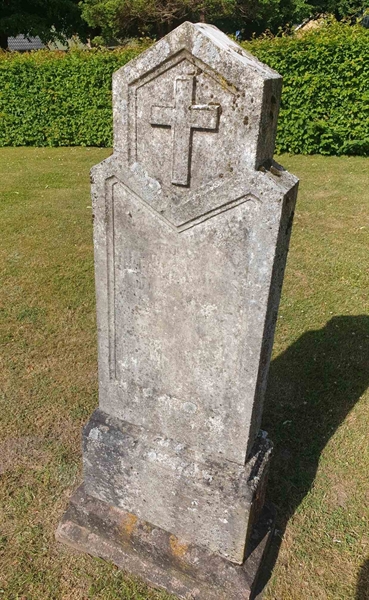 Grave number: Bi C   161, 162