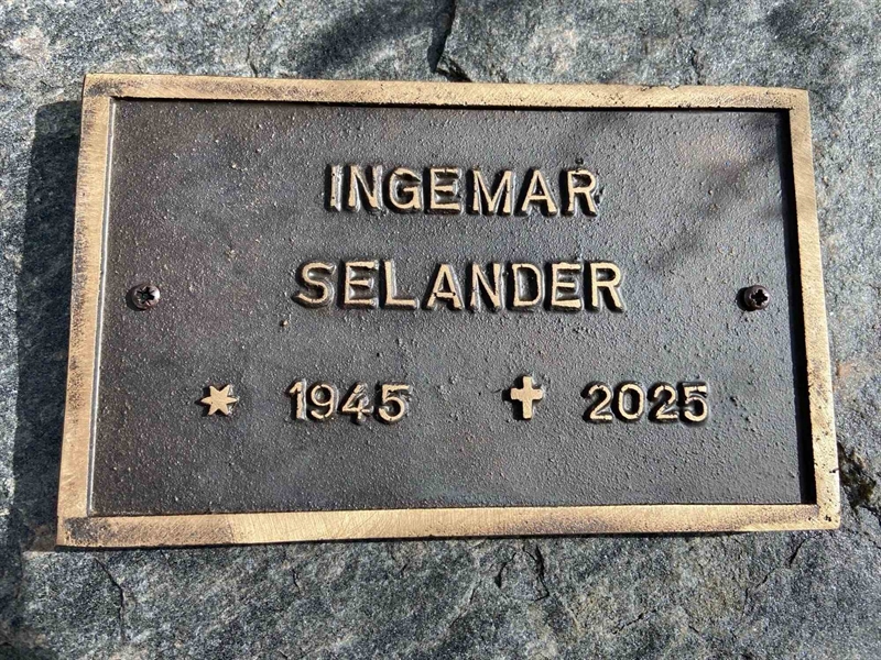 Grave number: 1 33 44