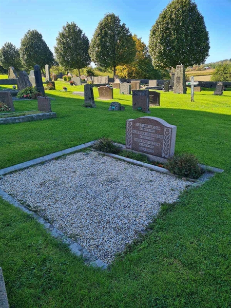 Grave number: KG 09   598, 599