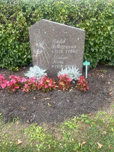 Grave number: 1 1 G   134