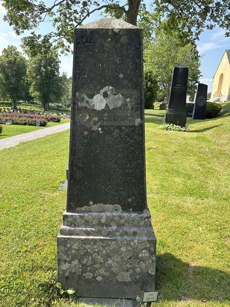 Grave number: TUR 410-411