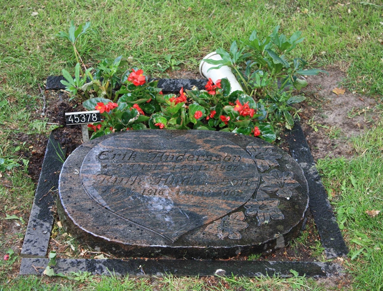 Grave number: Ö 45   378