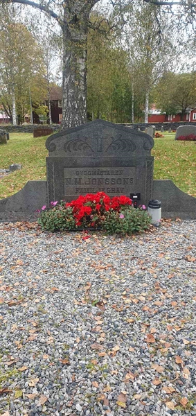 Grave number: 1 A 5-6