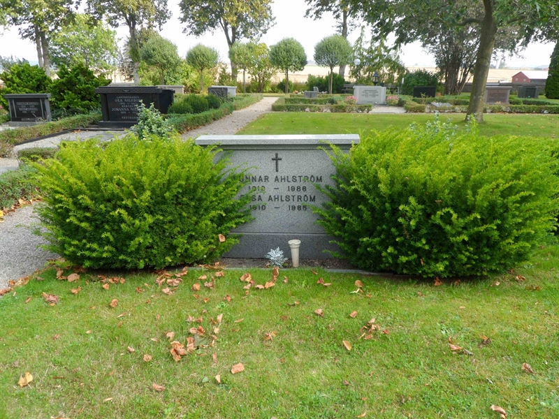 Grave number: SK H   177, 178