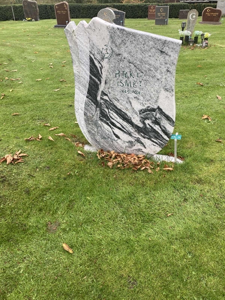 Hautatunnus: 1 3 M/Be    58