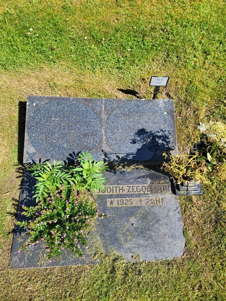 Grave number: Jä 06   242