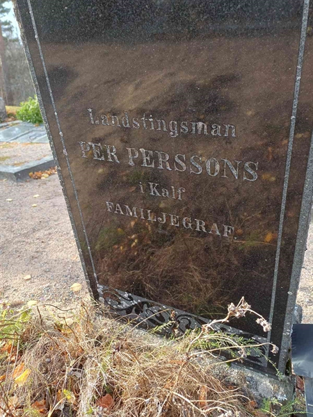 Grave number: JÄ 1 A 2091, 2092, 2093