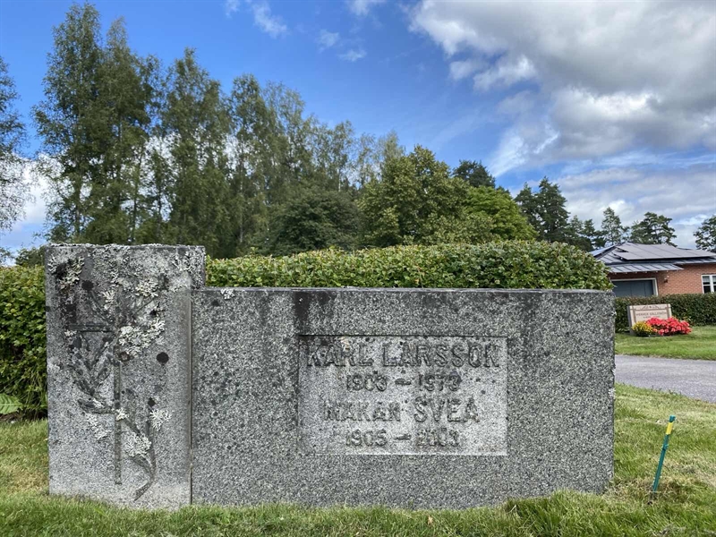Grave number: 1 18 23, 24