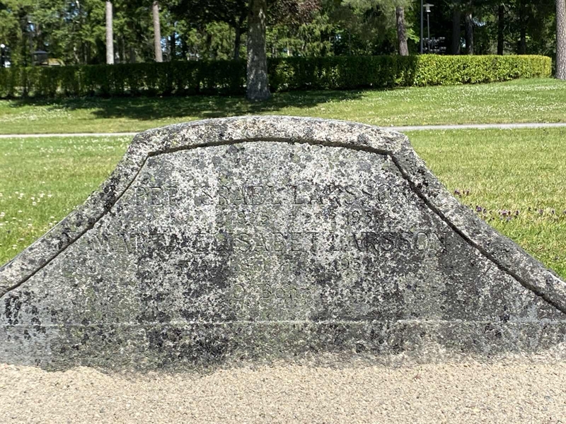 Hautatunnus: 1 13 36, 37