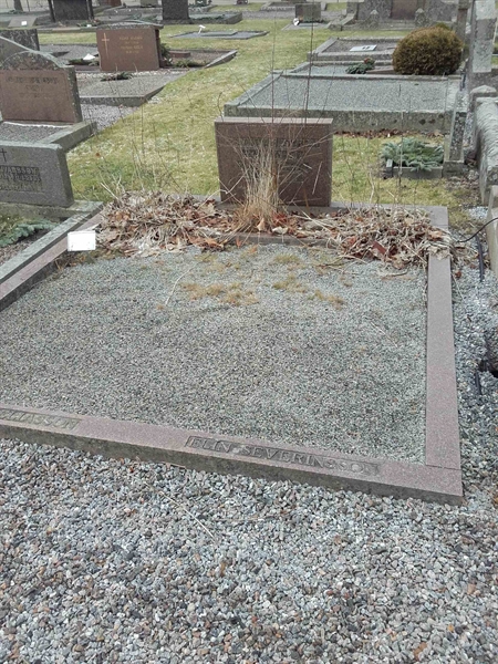 Grave number: VÄ 02   202, 203