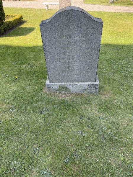 Grave number: EK B 1    11