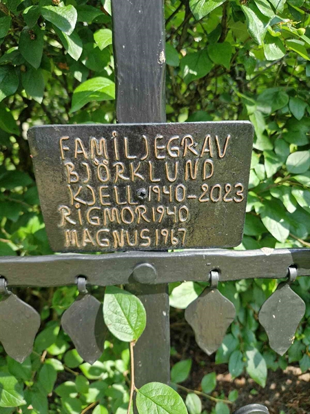 Grave number: 1 KV.4   269-270