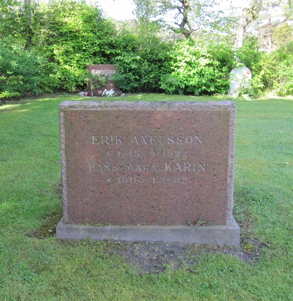 Grave number: NY U    38, 39