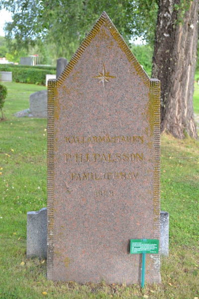 Grave number: 1 F   482